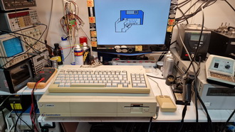 Commodore Szerviz és Restaurátor | Commodore Amiga 1000 220V-os javítása