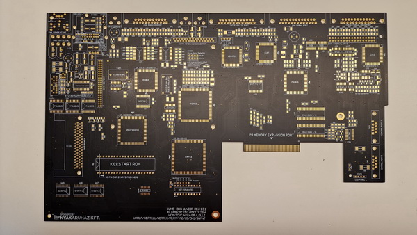 Commodore Szerviz és Restaurátor | Commodore Re-Amiga 600 Junior PCB - Tihanyi Róbert