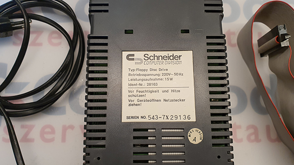 Commodore Szerviz és Restaurátor | Amstrad/Schneider CPC első lépések, Schneider CPC 3" külső floppy meghajtó
