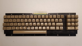 Commodore Szerviz és Restaurátor | billentyűzet érintkező javítása, Commodore CBM PET billentyűzet javítása