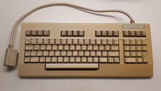 Commodore Szerviz és Restaurátor | billentyűzet érintkező javítása, Commodore 128D/DCR billentyűzet javítása