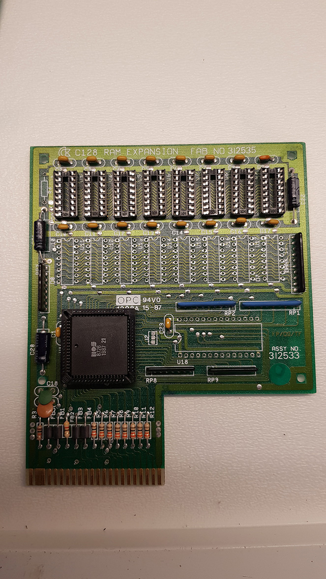 Commodore 64, 128 1764 RAM bővítse 512KB-ra Commodore Szerviz és Restaurátor | MOD: Commodore 64, 128 1764 RAM bővítse 512KB-ra
