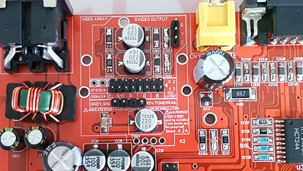 Commodore Szerviz | Commodore Amiga 600 Re-Amiga Junior Tihanyi Robi