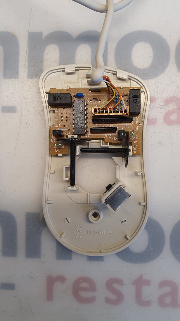 Amiga egér modernizálása