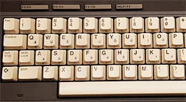 Commodore Szerviz és Restaurátor | Commodore Plus 4 magyarosítása