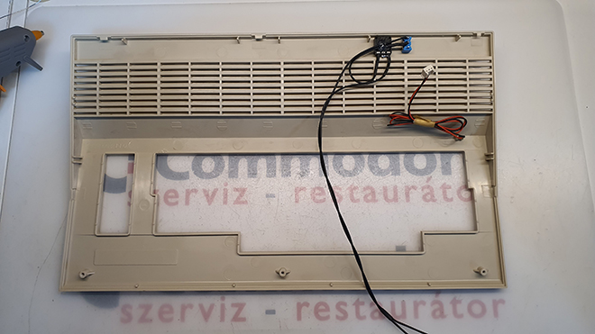 Commodore 64C, 64G 250469 PCB DigiFIX kiépítése Commodore Szerviz és Restaurátor | MOD: Commodore 64 RESET beépítése