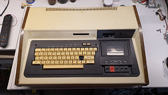 HT-1080Z harmadik változat javítása Commodore Szerviz és Restaurátor | HT-1080Z harmadik változat javítása