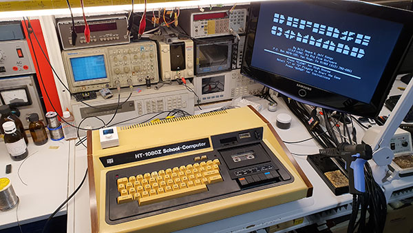 HT első lépések, HT-1080Z első változat Defense Command gépi kódú játék Commodore Szerviz és Restaurátor | HT első lépések, HT-1080Z első változat Defense Command gépi kódú játék