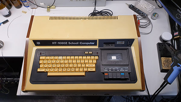 HT első lépések, HT első lépések, HT-1080Z első változat Commodore Szerviz és Restaurátor | HT első lépések, HT-1080Z első változat