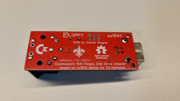 XUM1541 USB Éliás Sándor fejlesztés